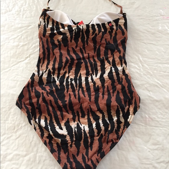 NWT**RED CARTER**Leopard One- Piece Swimsuit**XS $285 - Picture 3 of 3